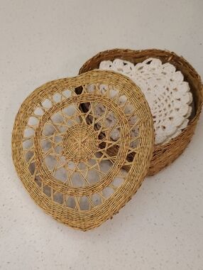 Vintage Heart Shaped Wicker Basket with Lot of 6 Crocheted Doily Coasters